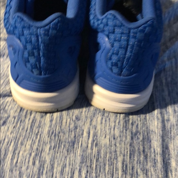 adidas Shoes Adidas Athletic Shoe Size 5 Poshmark